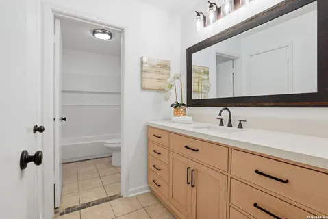 $325,000 | 105 Mossridge, Universal City, TX 78148