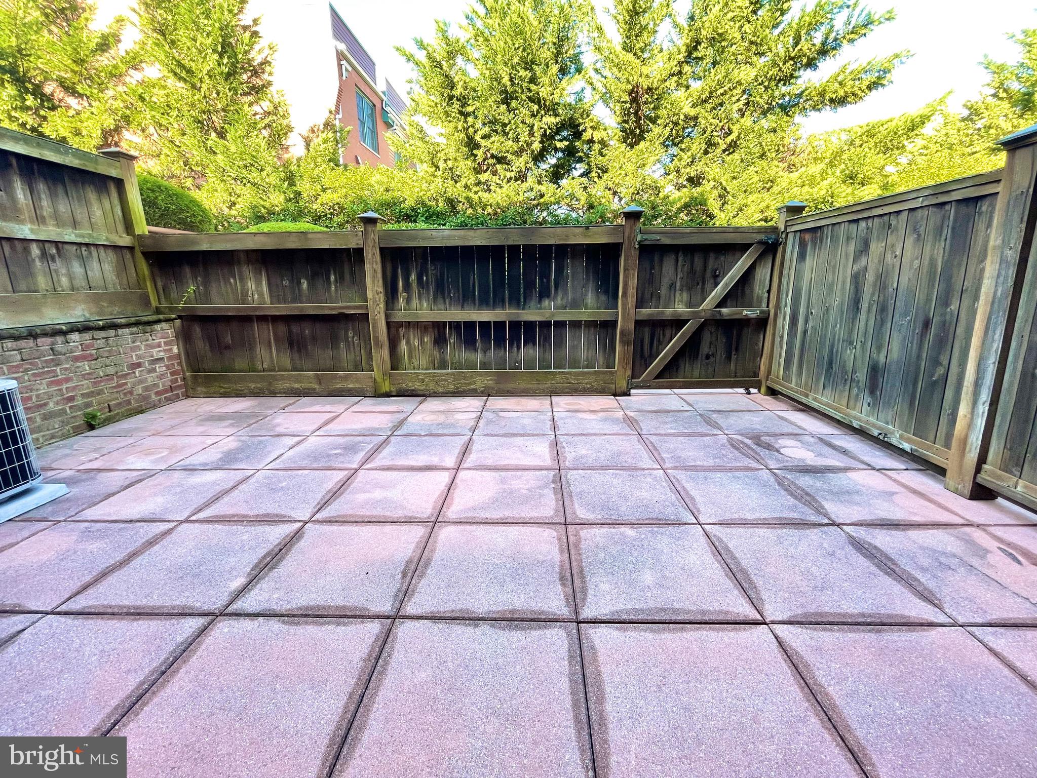 1507 Portner Road Alexandria, VA 22314 - Photo 30 of 35