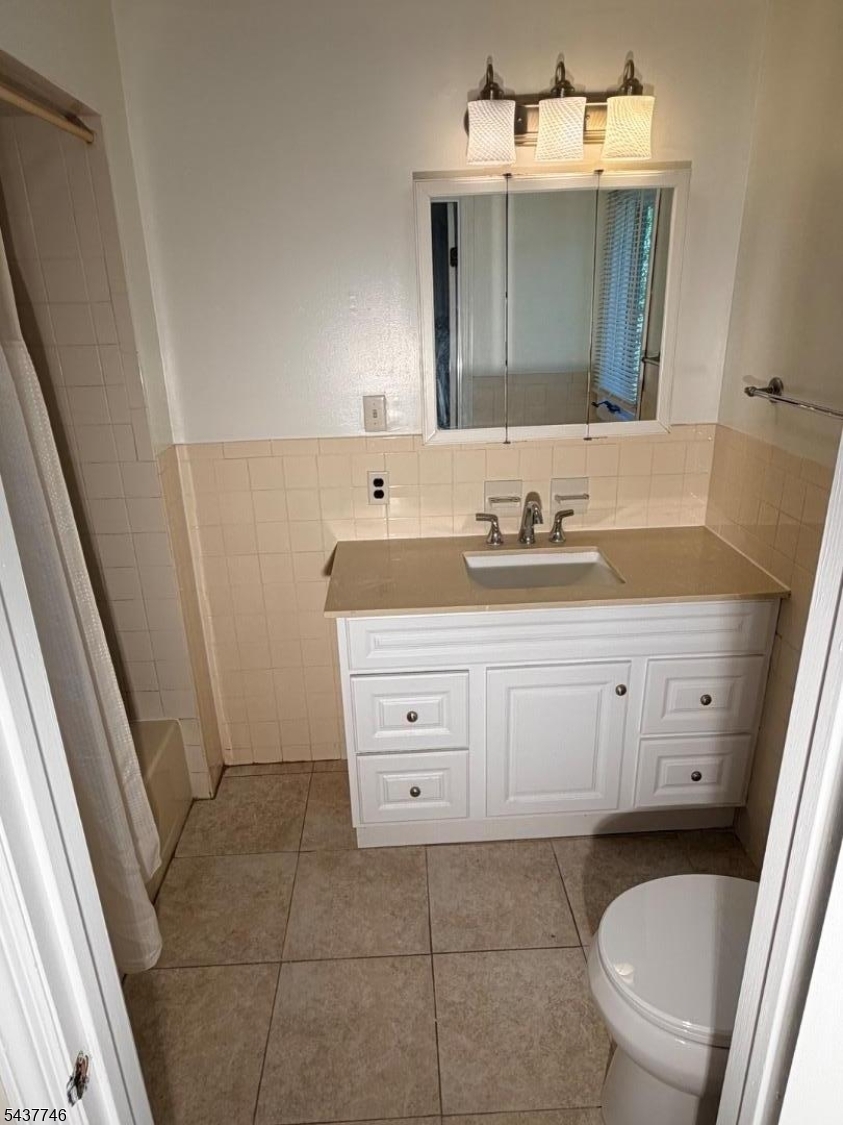 142 Patriots Road Morris Plains, NJ 07950 - Photo 4 of 21