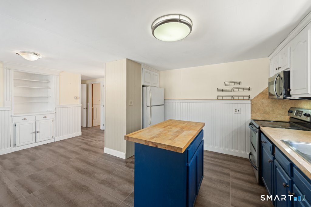 71 Welland Avenue Waterbury, CT 06708 - Photo 19 of 34