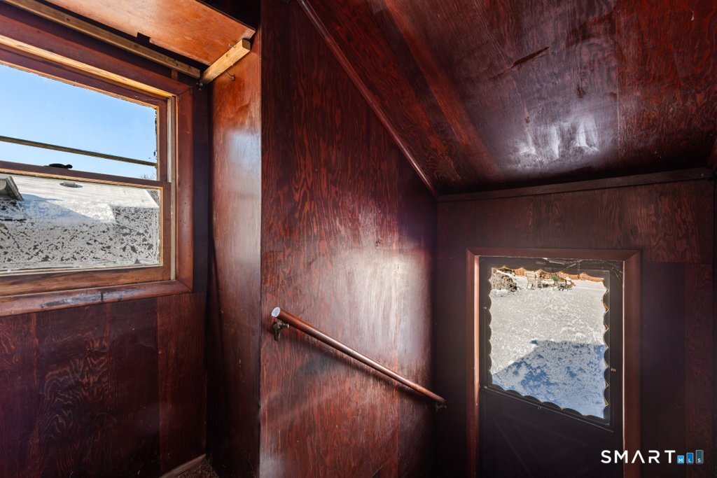 71 Welland Avenue Waterbury, CT 06708 - Photo 23 of 34