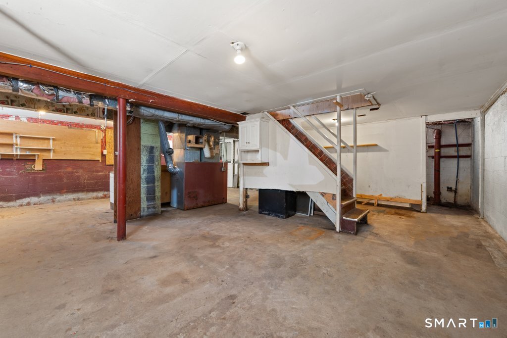 71 Welland Avenue Waterbury, CT 06708 - Photo 32 of 34