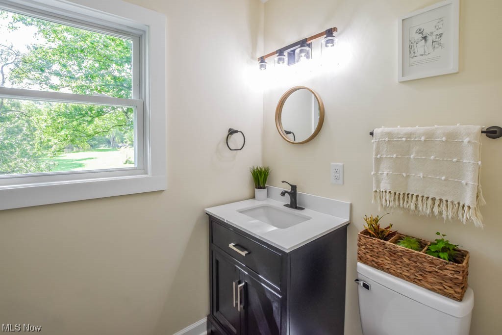 324 Yager Road Clinton, OH 44216 - Photo 14 of 34 Full Bathroom Main Level