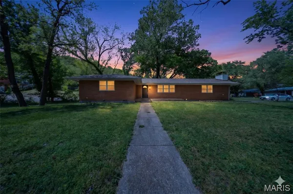 $289,900 | 101 Elliott Drive, Waynesville, MO 65583