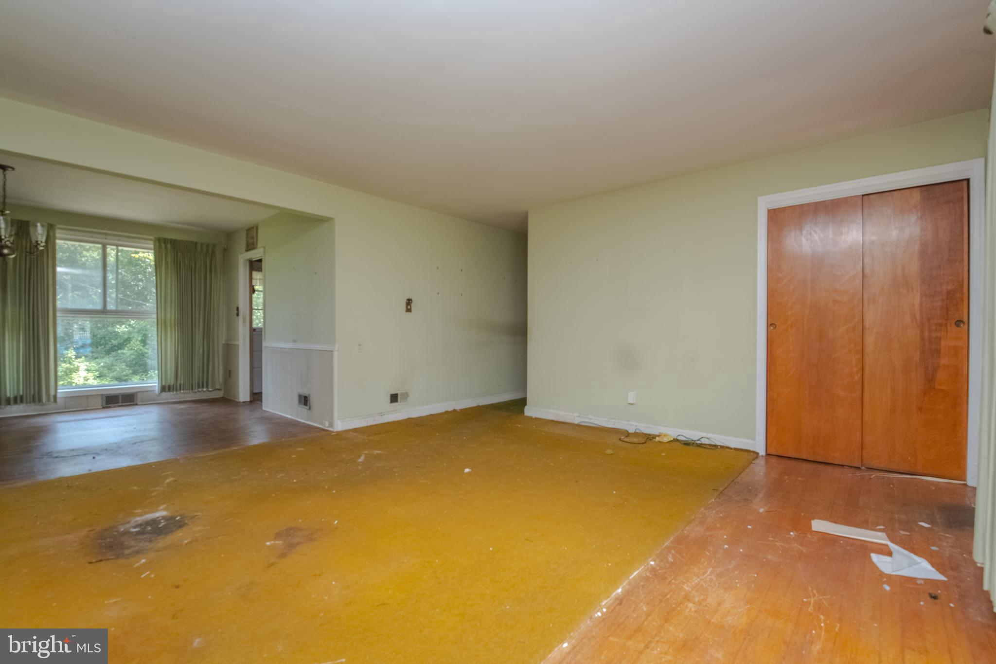 37 Othoridge Road Lutherville-Timonium, MD 21093 - Photo 4 of 34 Gallery Image 4