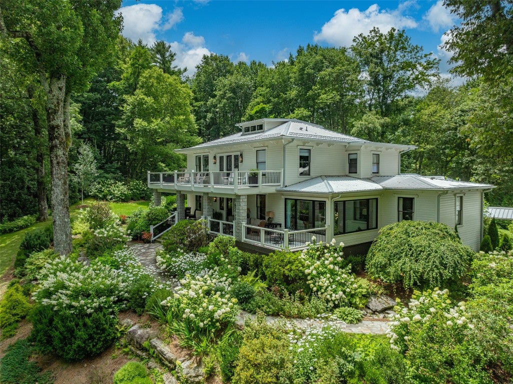 267 Satulah Road Highlands, NC 28741 - Photo 3 of 43 Gallery Image 3