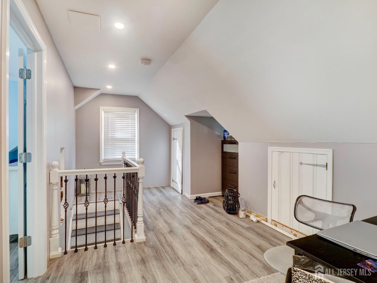 382 Douglas Road Roselle, NJ 07203 - Photo 13 of 30