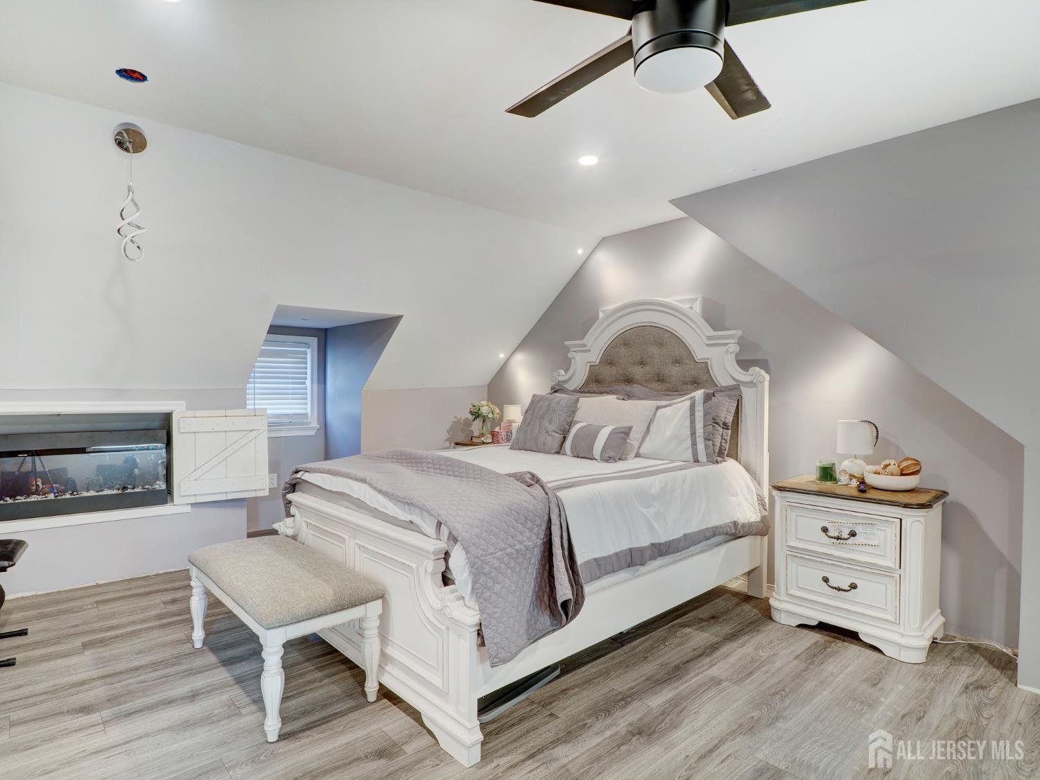 382 Douglas Road Roselle, NJ 07203 - Photo 16 of 30