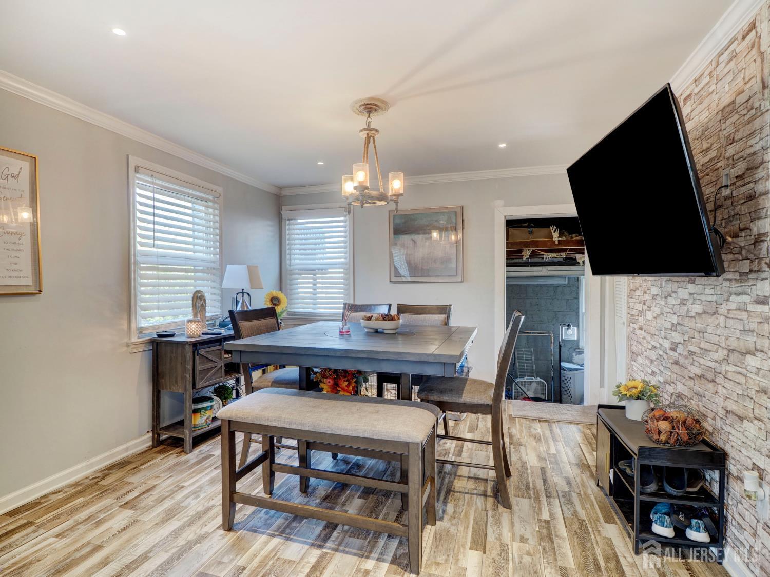 382 Douglas Road Roselle, NJ 07203 - Photo 4 of 30