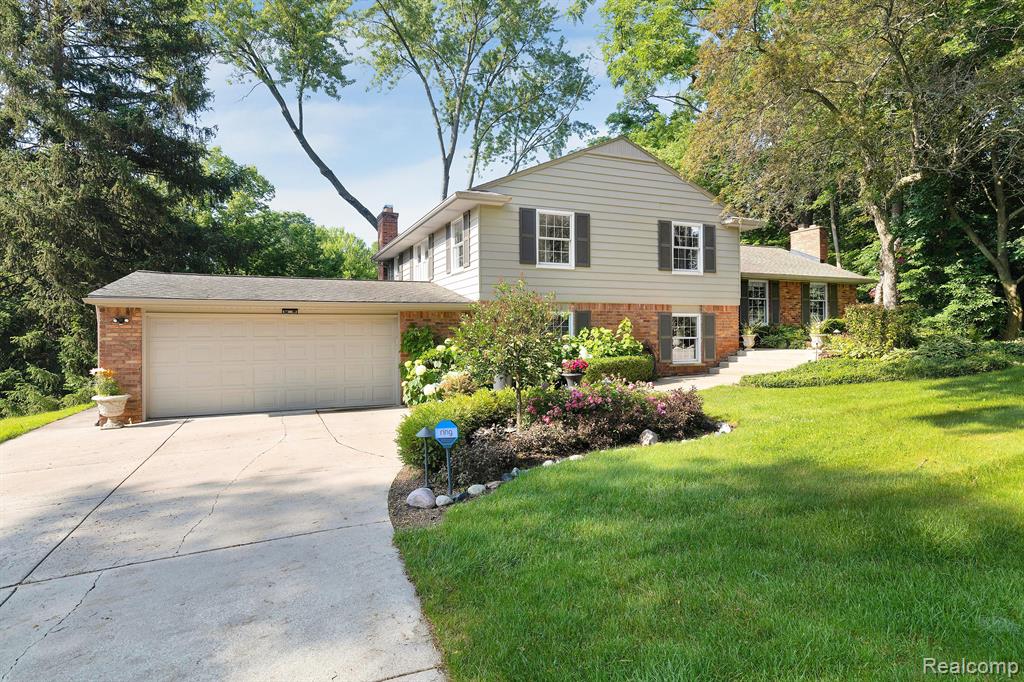 950 Satterlee Road Bloomfield Hills, MI 48304 - Photo 3 of 57