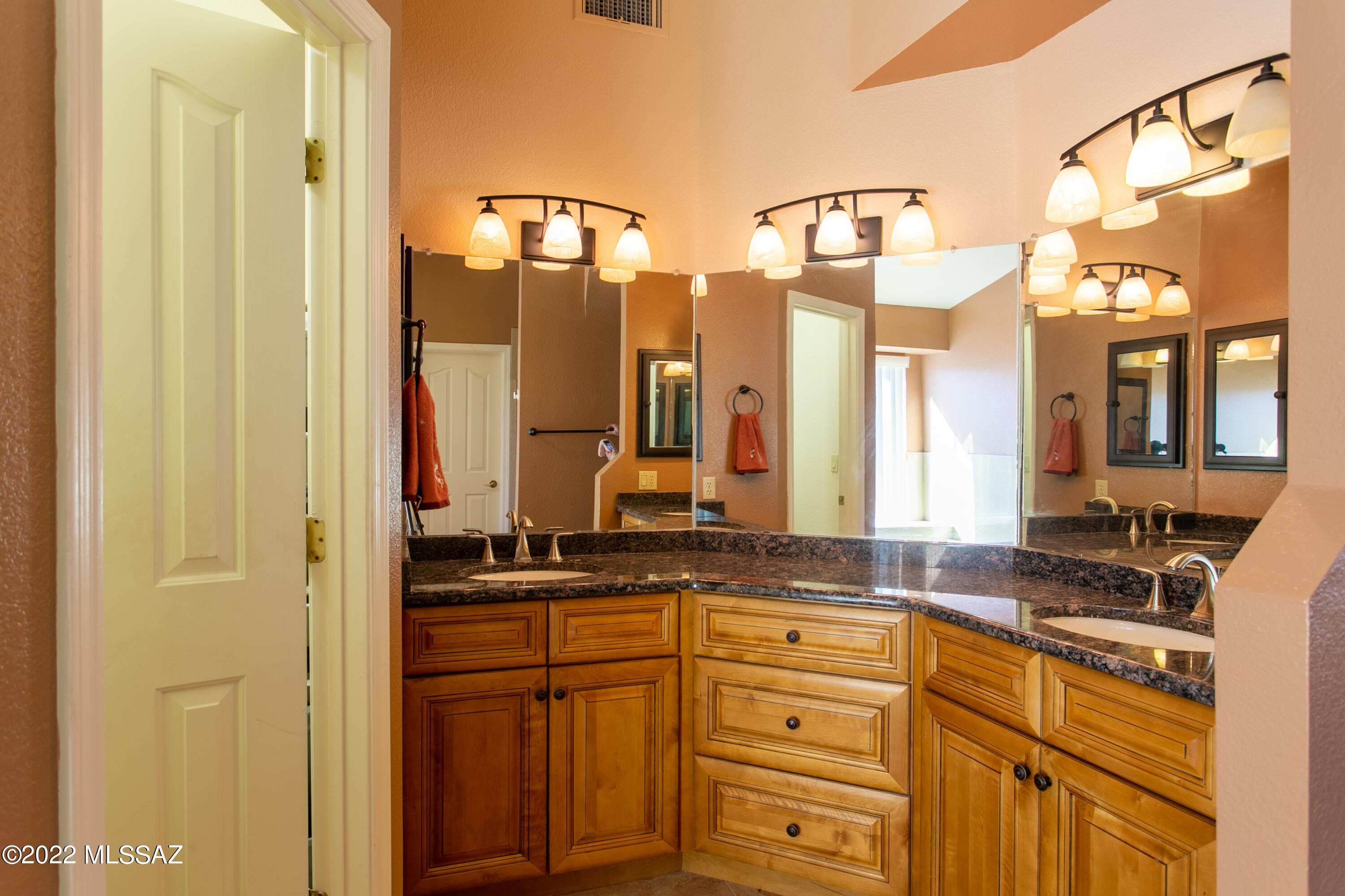 1486 West Sunset Ridge Place Tucson, AZ 85704 - Photo 27 of 36