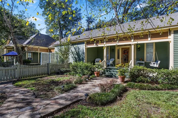 $629,000 | 203 East Dixon Street, Jefferson, TX 75657