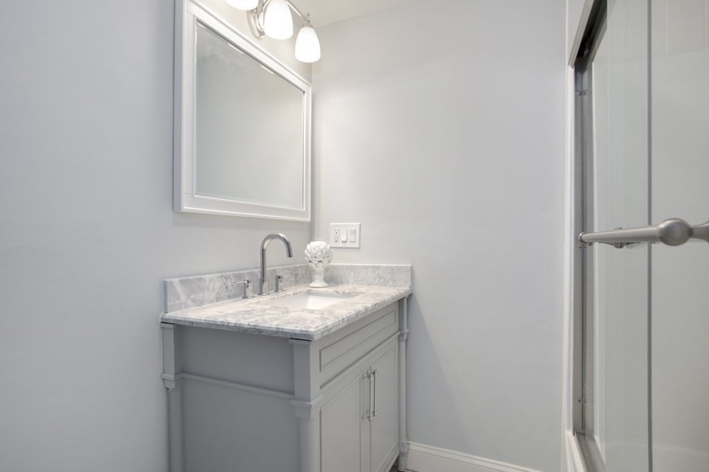 1 Fall Way Lynnfield, MA 01940 - Photo 23 of 38 Gallery Image 23