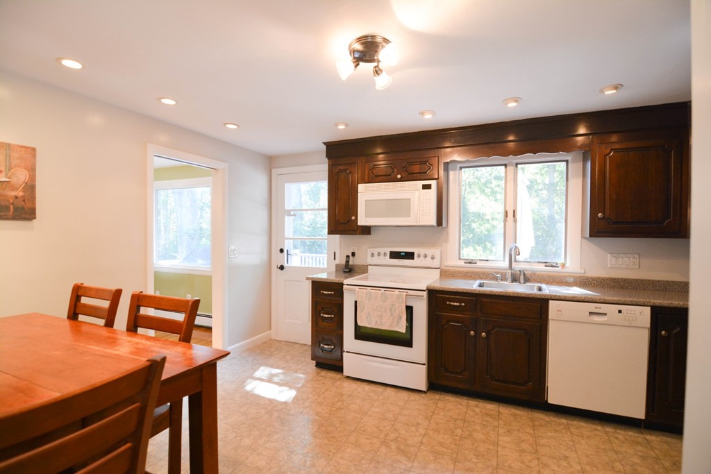 7 Mohawk Road Arlington, MA 02474 - Photo 8 of 21 Gallery Image 8