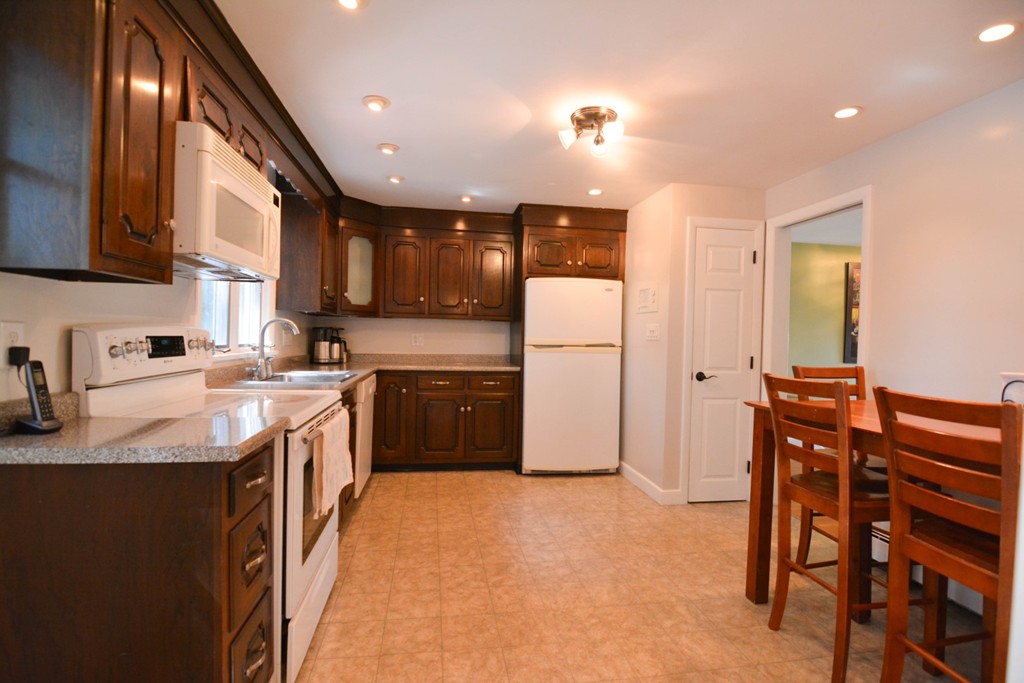 7 Mohawk Road Arlington, MA 02474 - Photo 9 of 21 Gallery Image 9