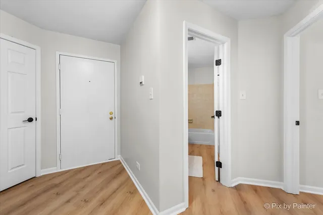 $325,000 | 1349 East Evergreen Drive, Unit 4, Palatine, IL 60074