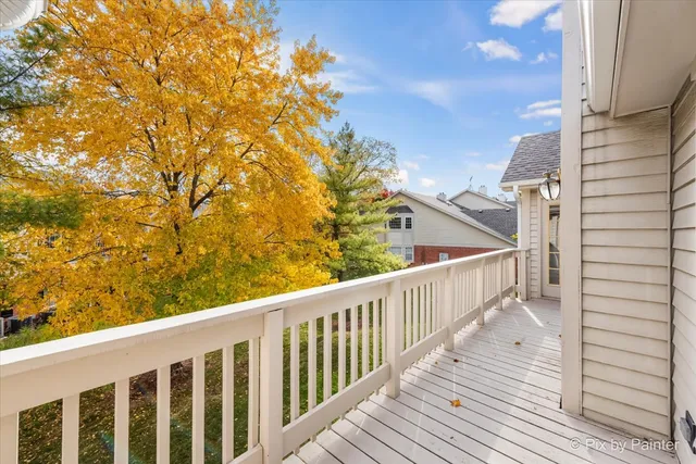 $325,000 | 1349 East Evergreen Drive, Unit 4, Palatine, IL 60074