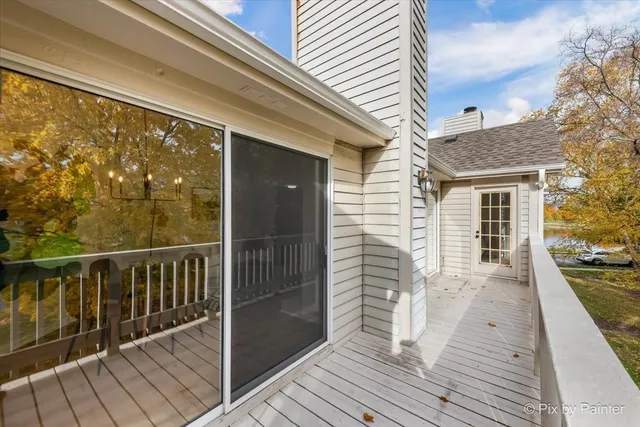 $325,000 | 1349 East Evergreen Drive, Unit 4, Palatine, IL 60074