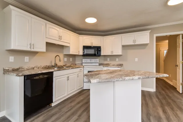 $2,185 | 4960 Grand Pines Drive, Memphis, TN 38125