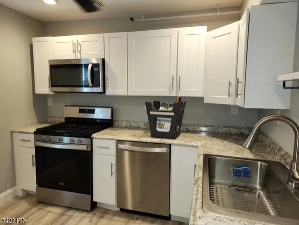 $3,150 | 145 West Clinton Street, Dover, NJ 07801