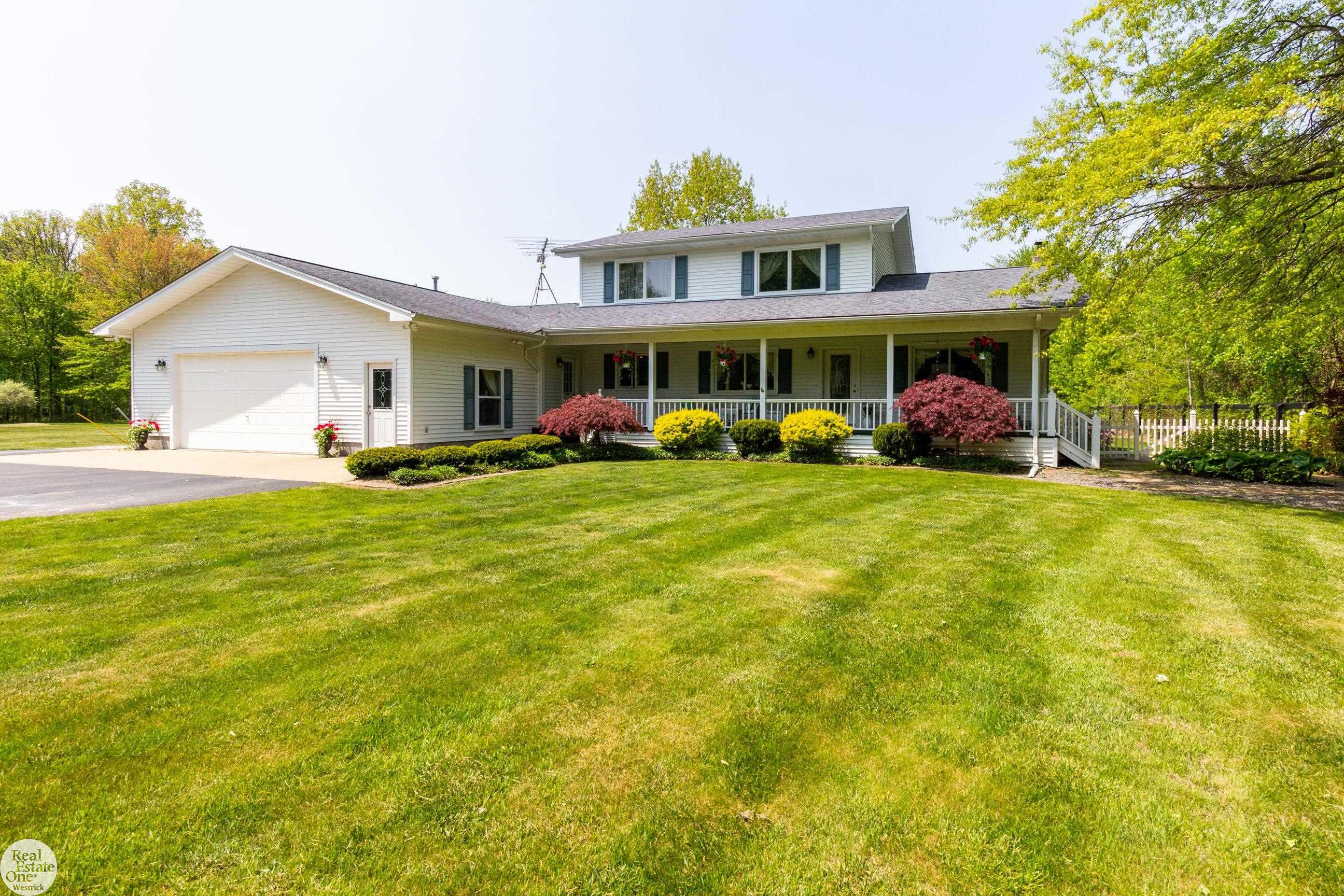 3728 Palms Road Casco, MI 48064 - Photo 11 of 72 50110332-10.JPG