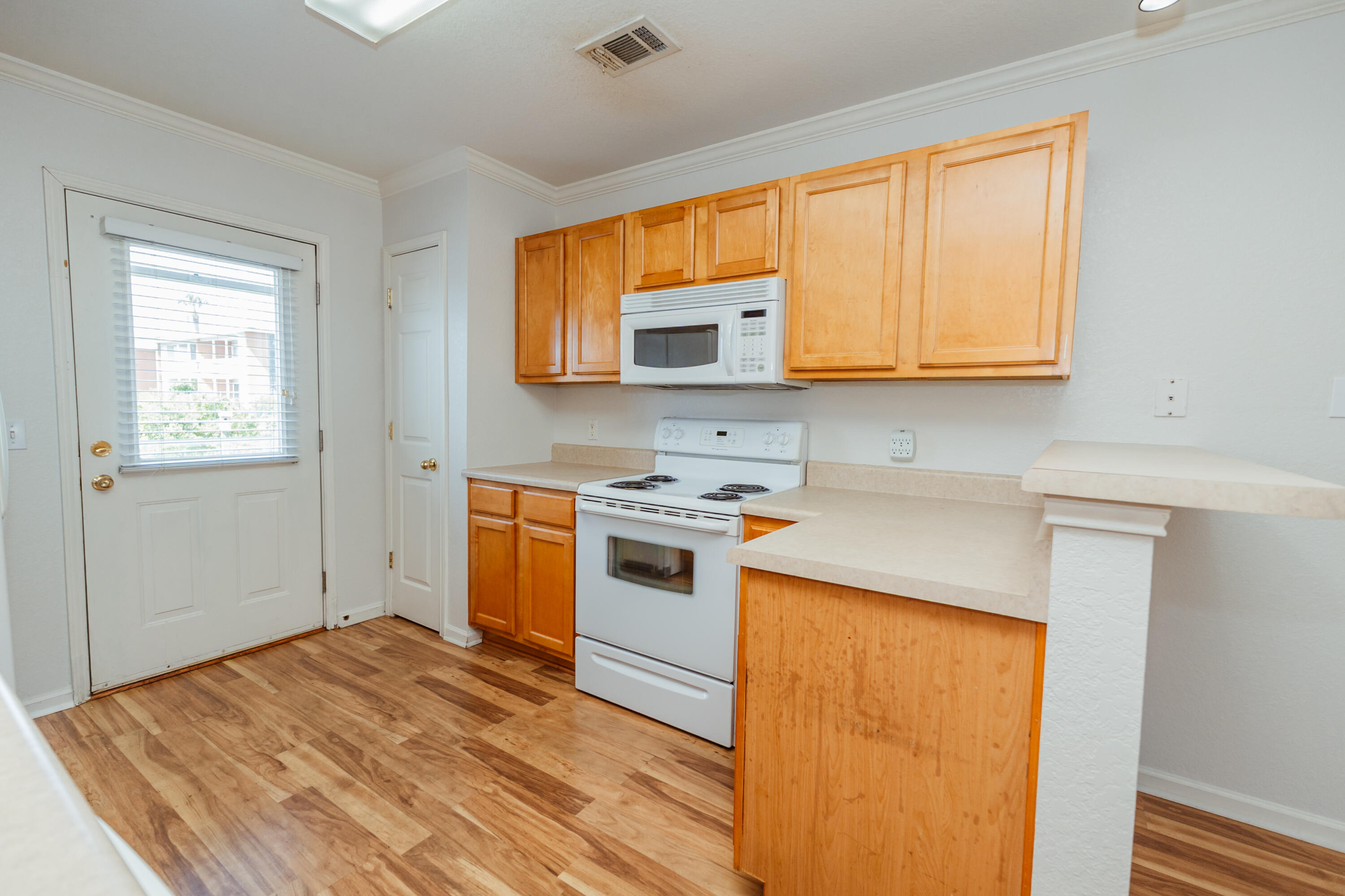 1150 Airport Road, Unit 122 Destin, FL 32541 - Photo 9 of 23 DSC09374