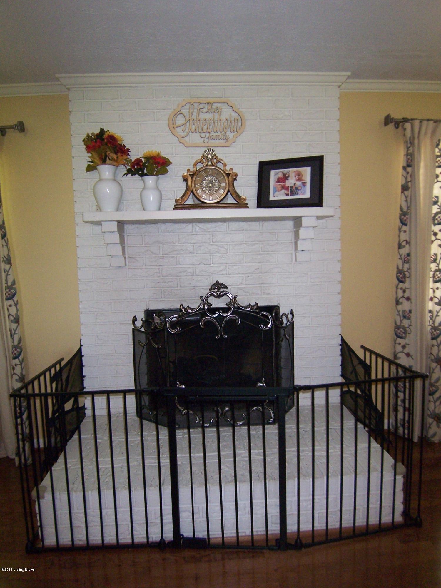 5874 Springfield Road Bardstown, KY 40004 - Photo 8 of 44 Fireplace
