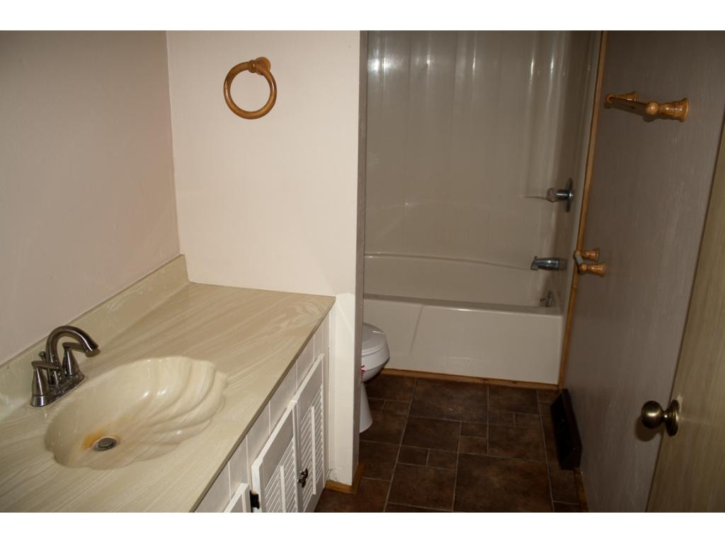 125 Shell Hollow Road Watauga, TN 37694 - Photo 8 of 15 bath