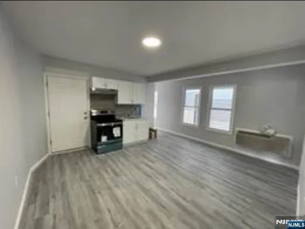 $1,709 | 107-109 Highland Street, Unit 2BR, Paterson, NJ 07524