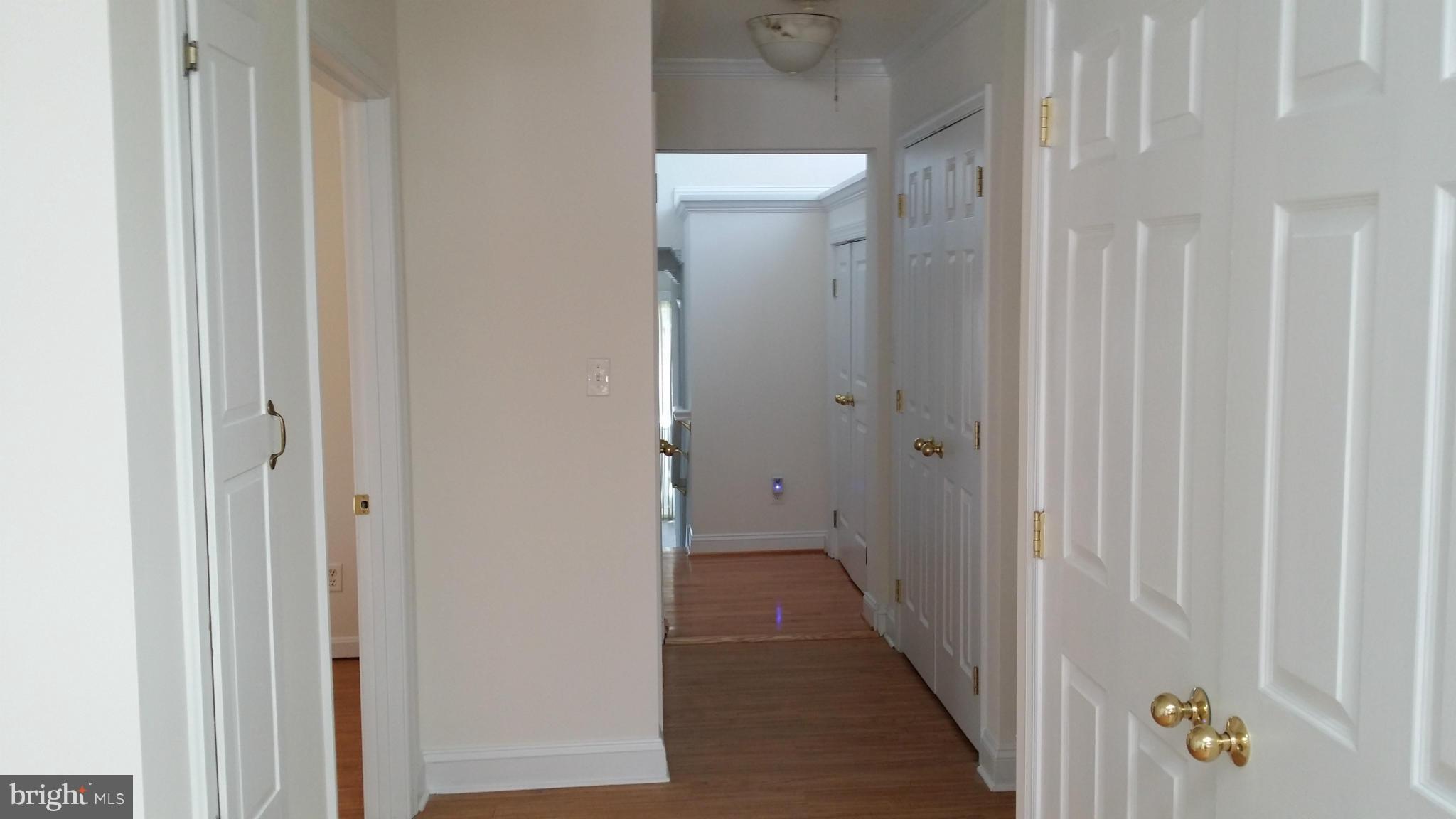 1514 Mayfield Road Edgewater, MD 21037 - Photo 12 of 30 Main Hallway