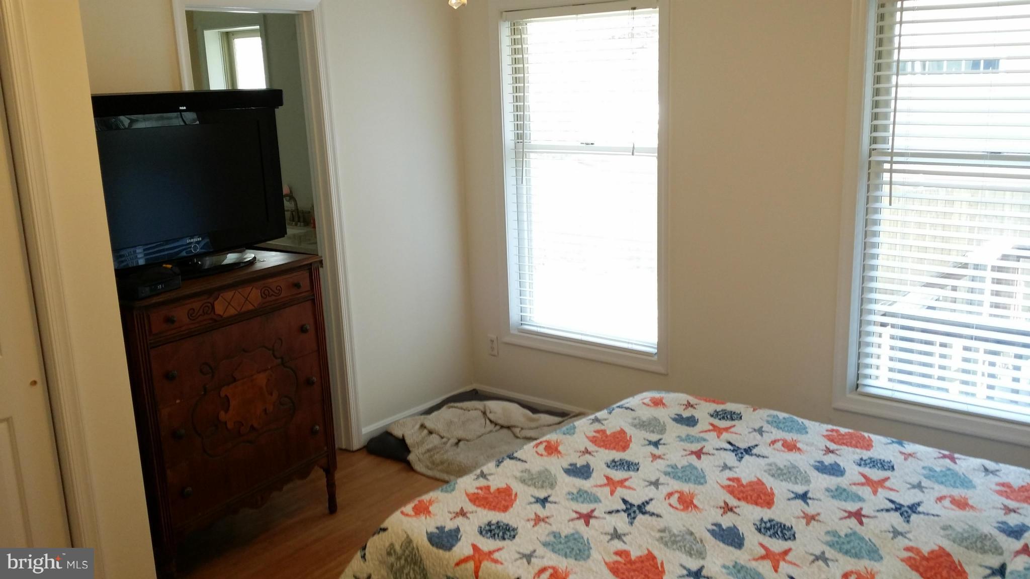 1514 Mayfield Road Edgewater, MD 21037 - Photo 14 of 30 3rd Bedroom - Main Level