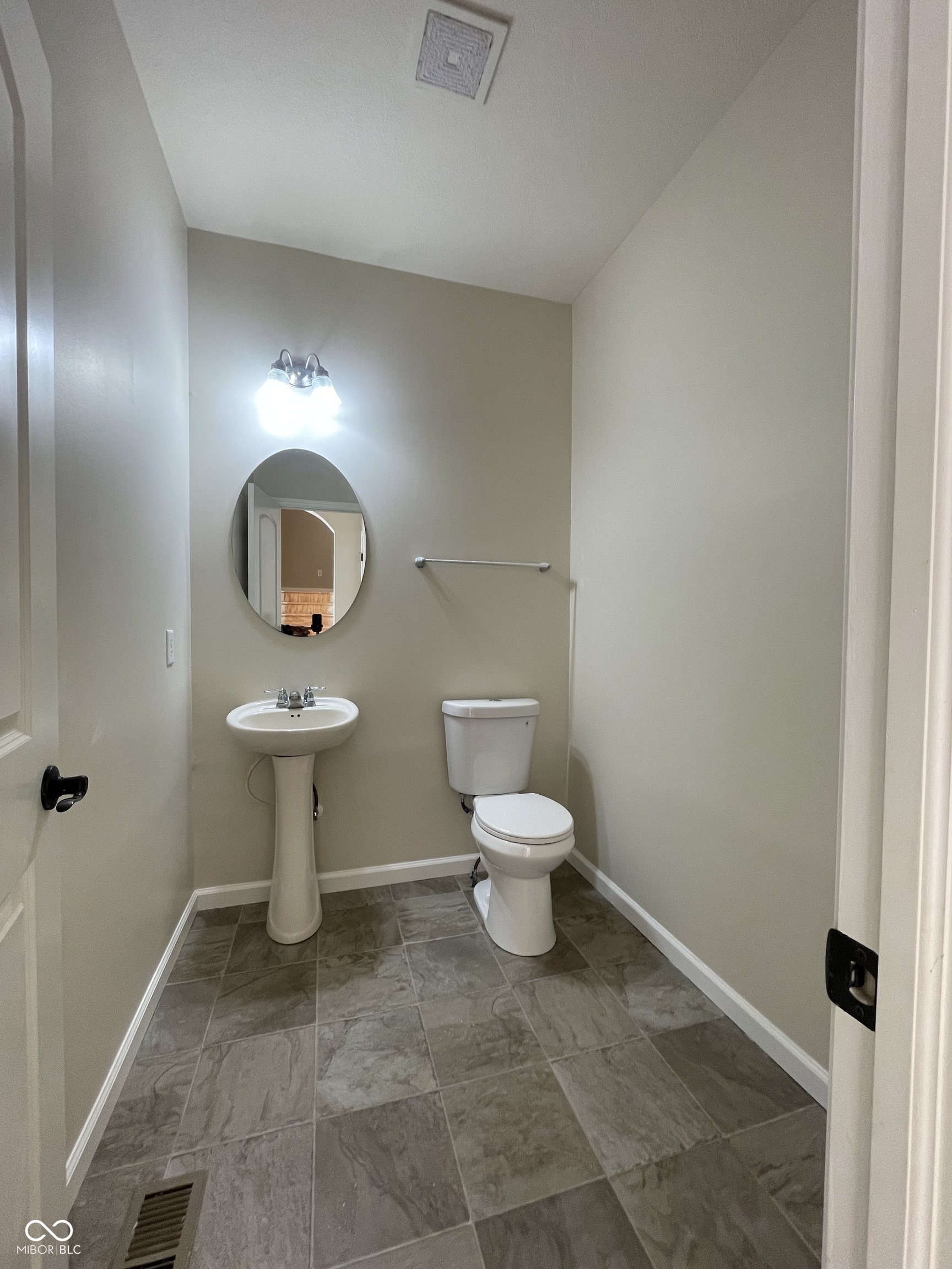 7156 Maple Bluff Place Indianapolis, IN 46236 - Photo 13 of 64