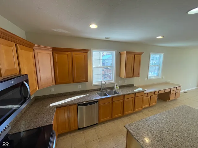 $470,000 | 7156 Maple Bluff Place, Indianapolis, IN 46236