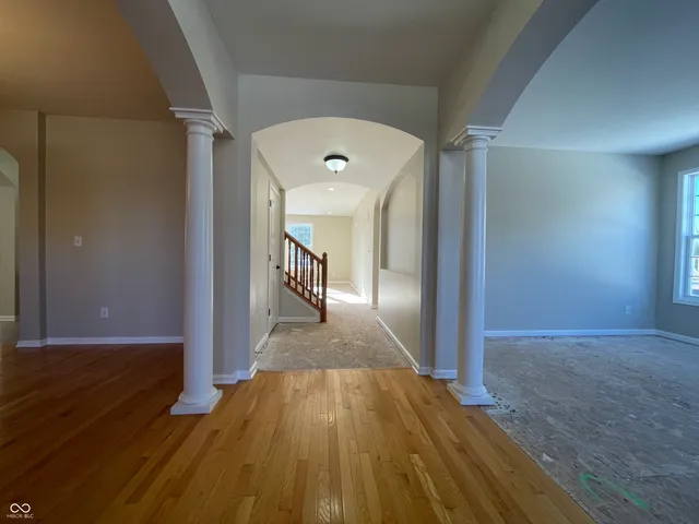 $470,000 | 7156 Maple Bluff Place, Indianapolis, IN 46236