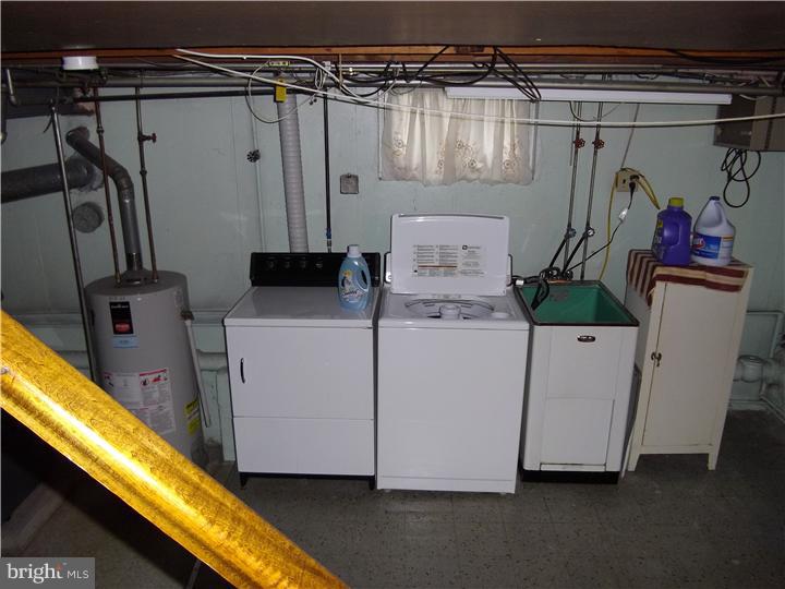313 Birchwood Road Aldan, PA 19018 - Photo 16 of 22 Laundry Room