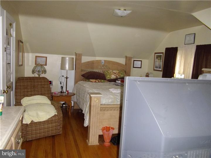 313 Birchwood Road Aldan, PA 19018 - Photo 9 of 22 Bedroom 2