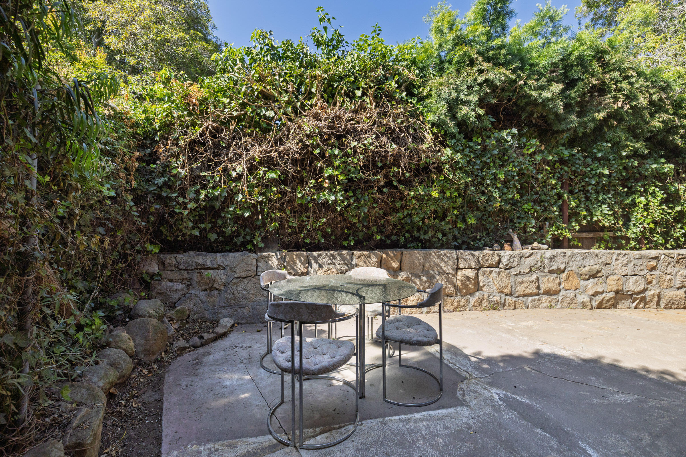 411 East Islay Street Santa Barbara, CA 93101 - Photo 26 of 27 411 E Islay_0014
