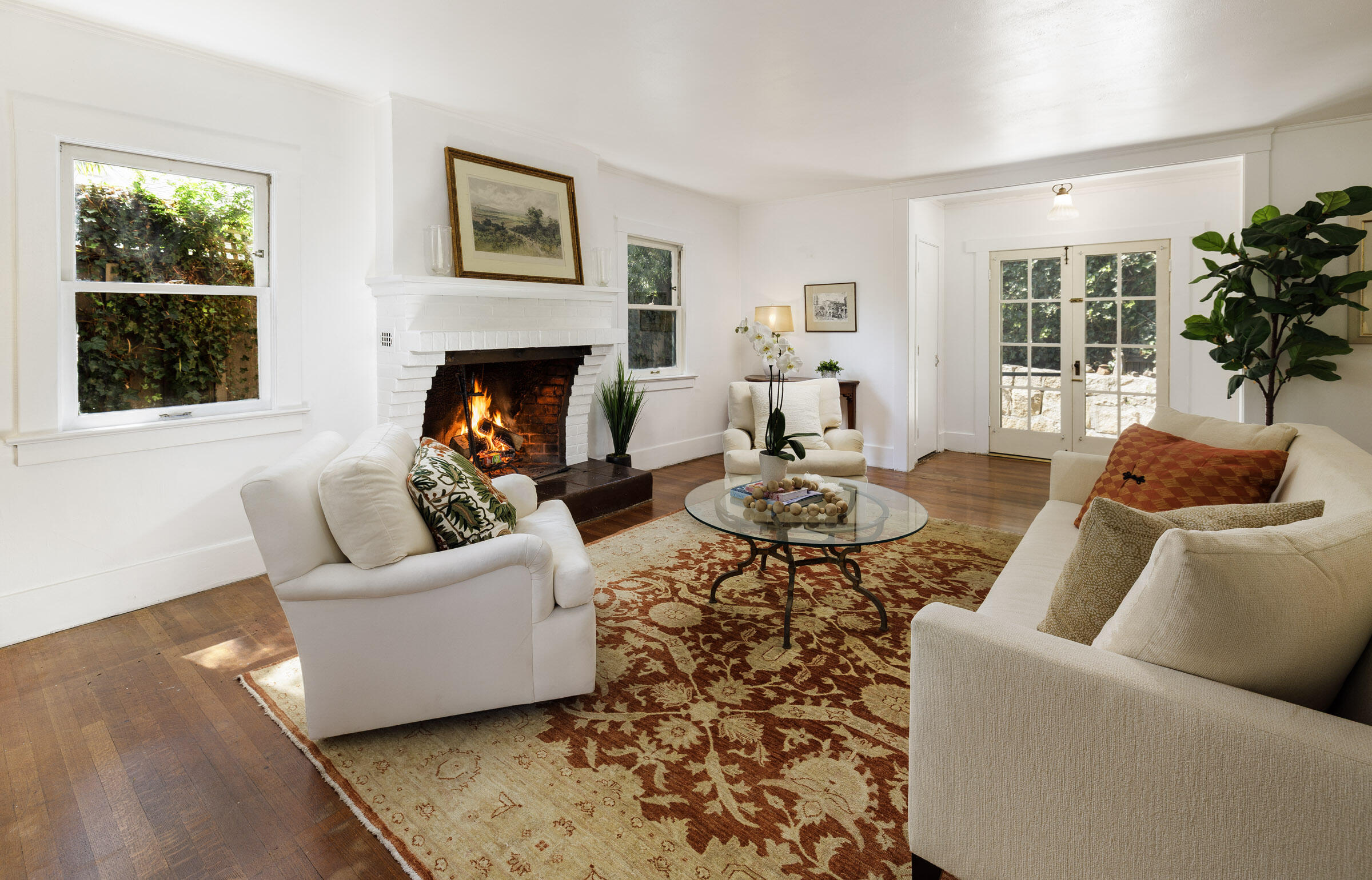 411 East Islay Street Santa Barbara, CA 93101 - Photo 8 of 27 411 E Islay_0016