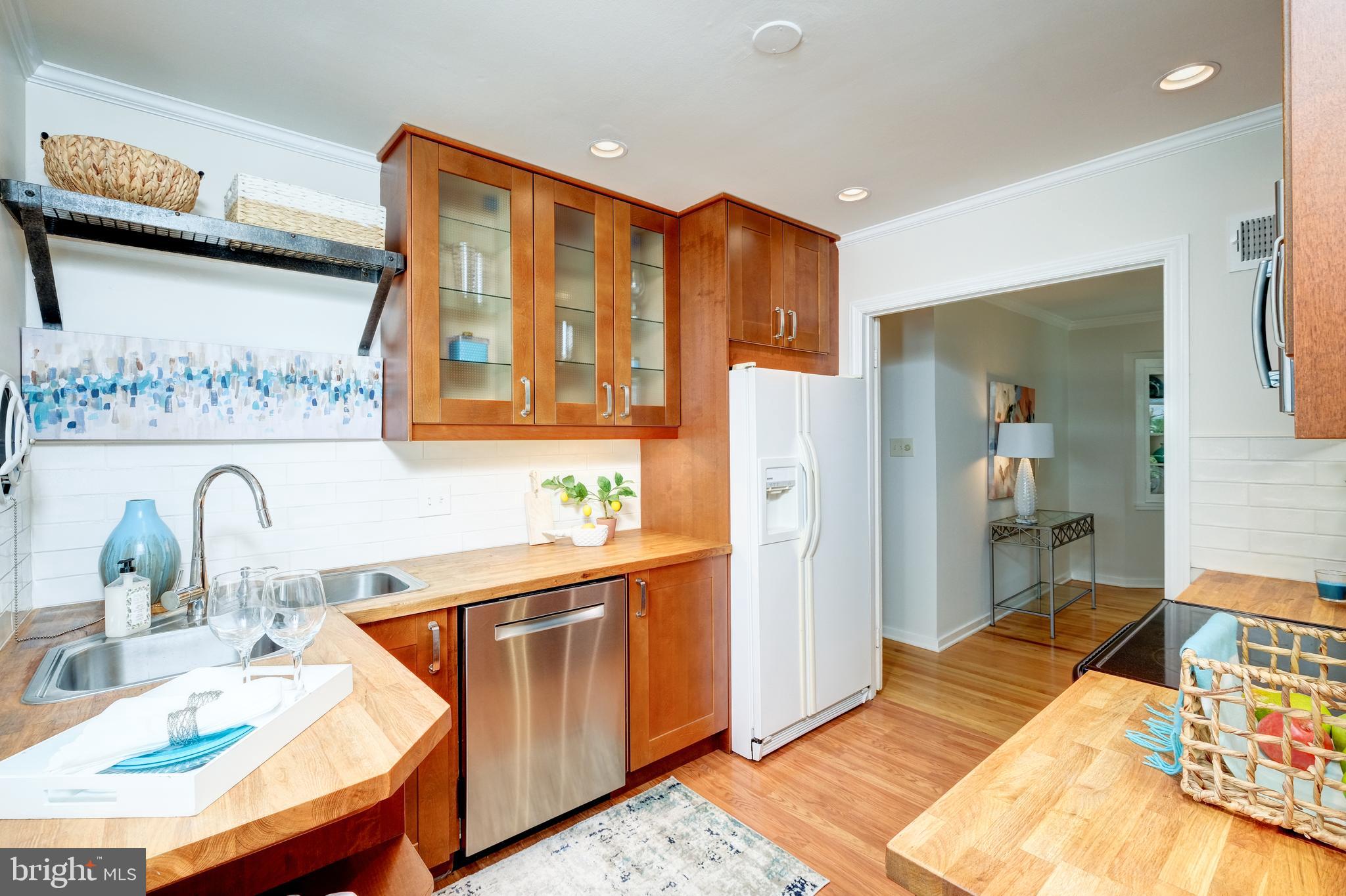 7026 Quander Road Alexandria, VA 22307 - Photo 12 of 50