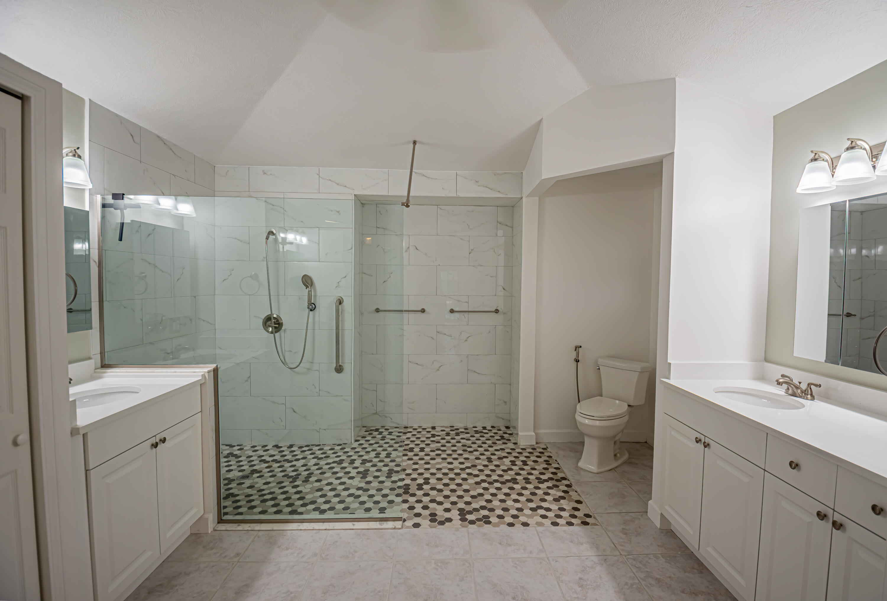201 Southeast Rios Place Port St. Lucie, FL 34984 - Photo 11 of 21 DSC_5140-HDR