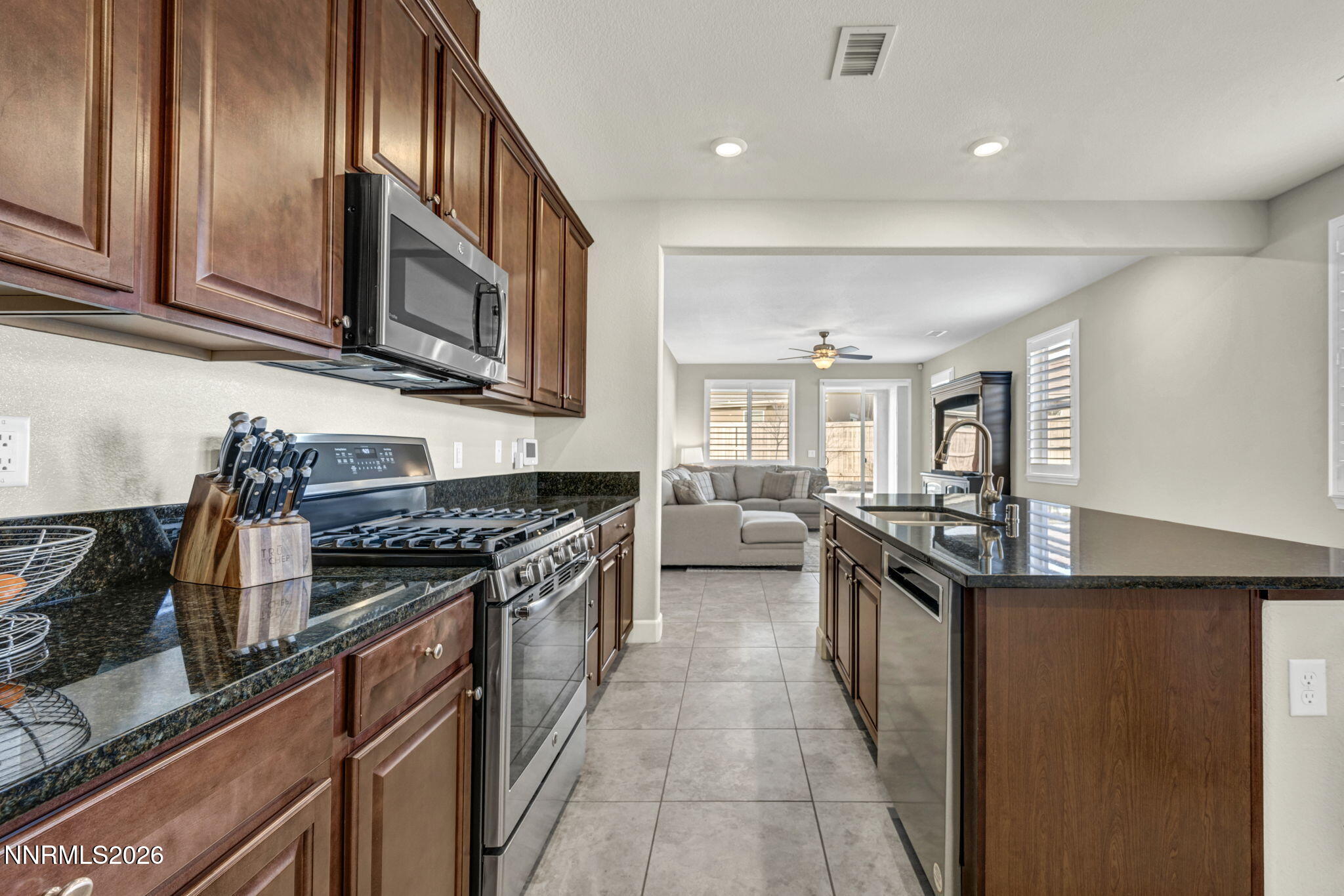 10145 Toltec Court Reno, NV 89521 - Photo 24 of 53 27-web-or-mls-10145-toltec-ct