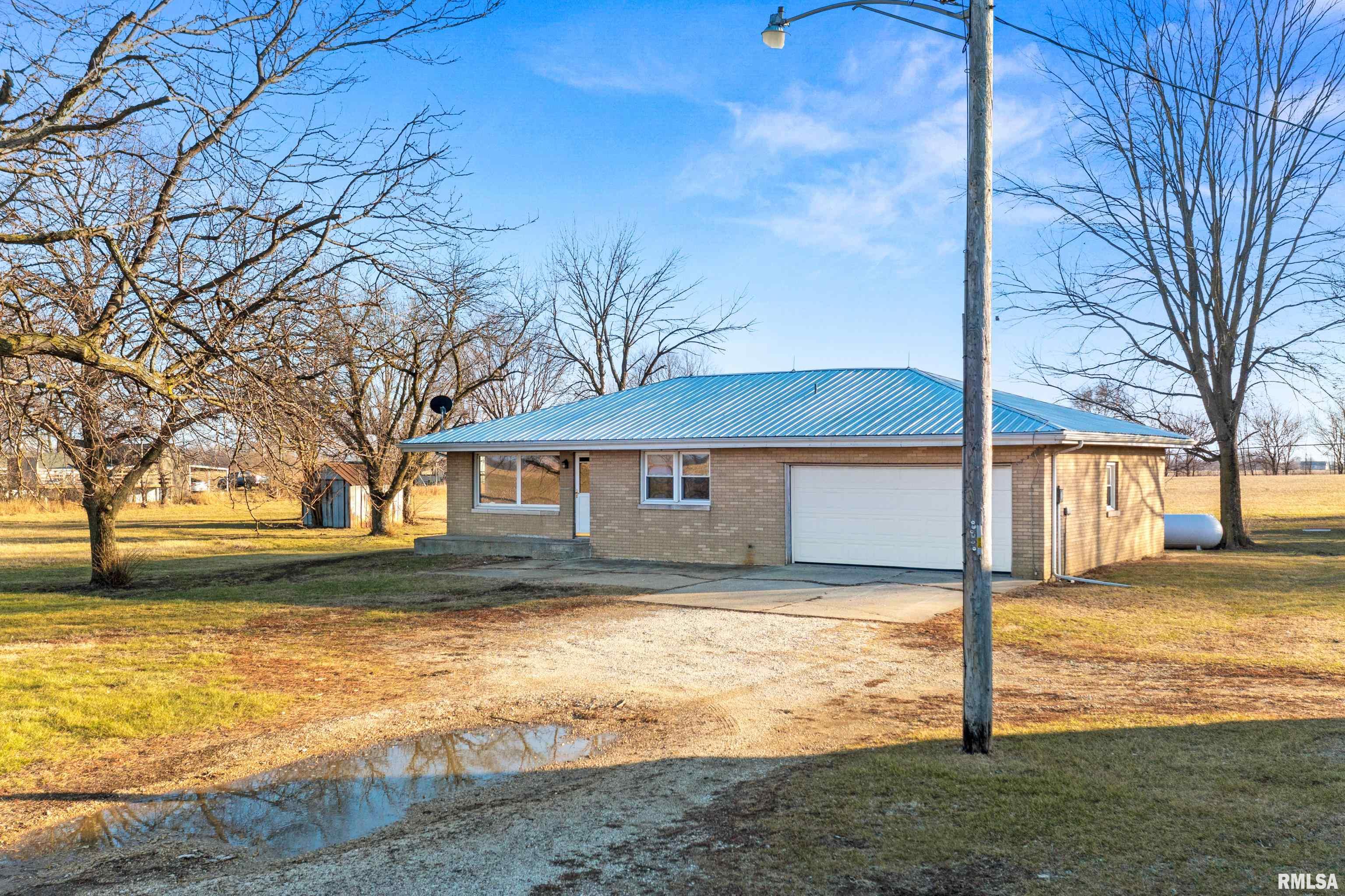 13107 Hurt Road Pekin, IL 61554 - Photo 25 of 32