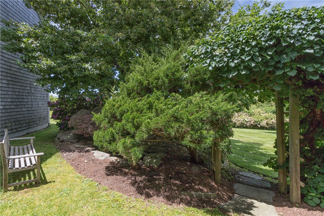 32 Indian Hill Road Little Compton, RI 02837 - Photo 23 of 31