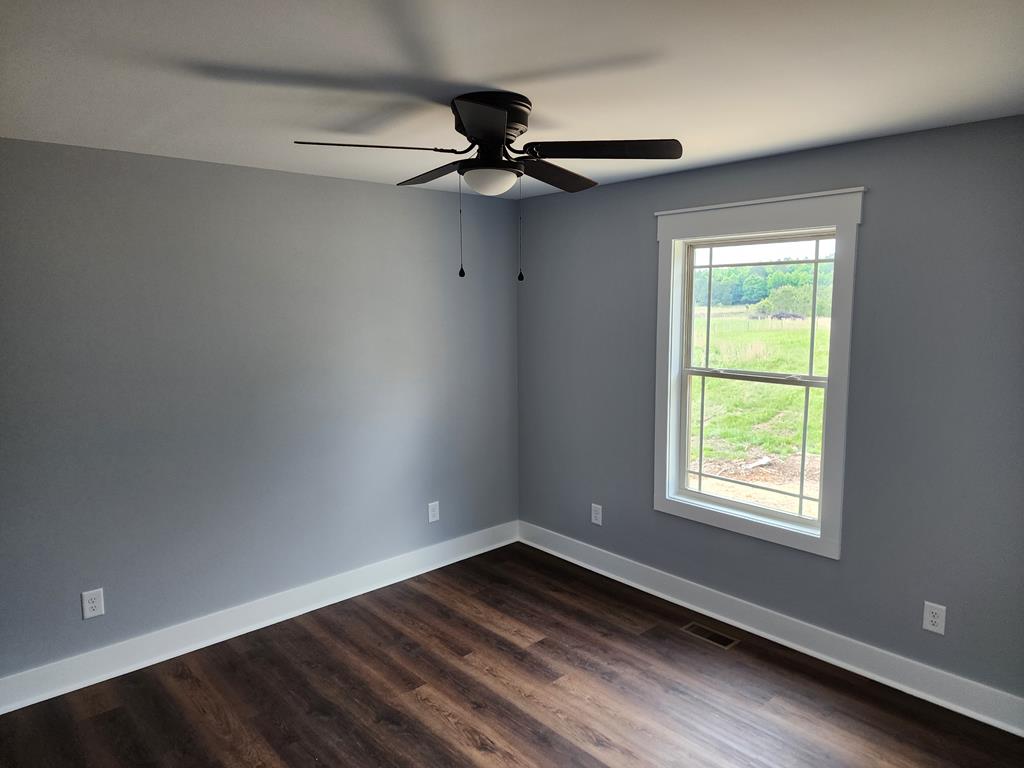 136 Luffman Road Chatsworth, GA 30705 - Photo 4 of 13