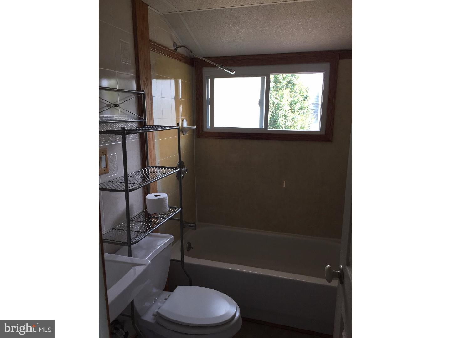 18 Misty Pine Road Levittown, PA 19056 - Photo 14 of 23 Gallery Image 14