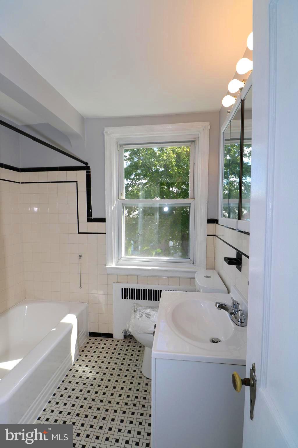 3904 Yolando Road Baltimore, MD 21218 - Photo 14 of 32