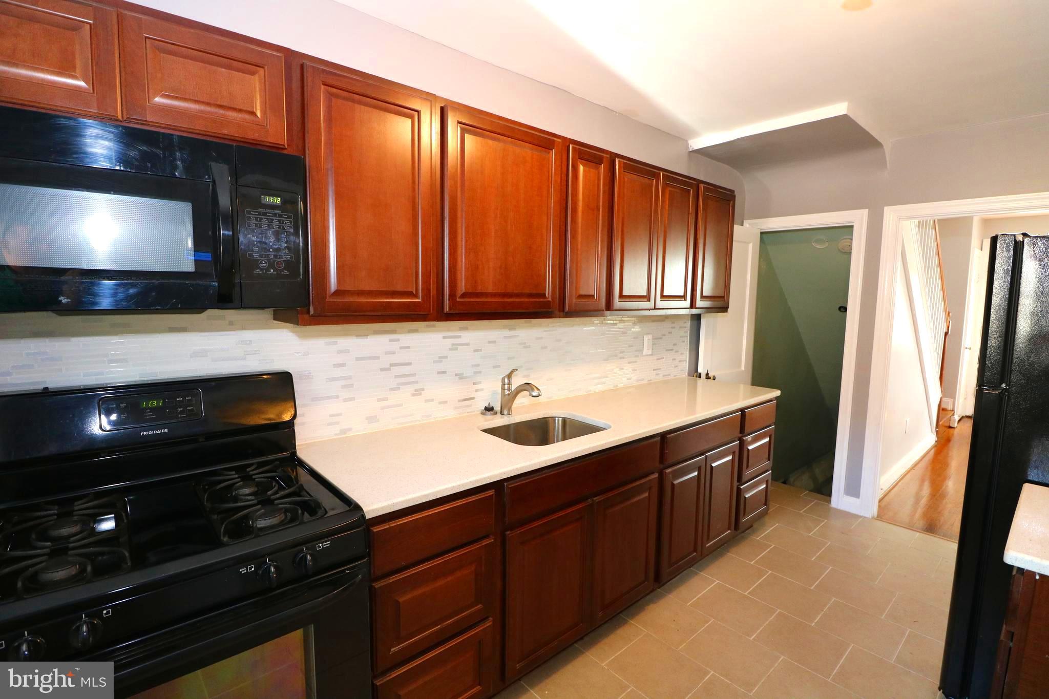 3904 Yolando Road Baltimore, MD 21218 - Photo 8 of 32