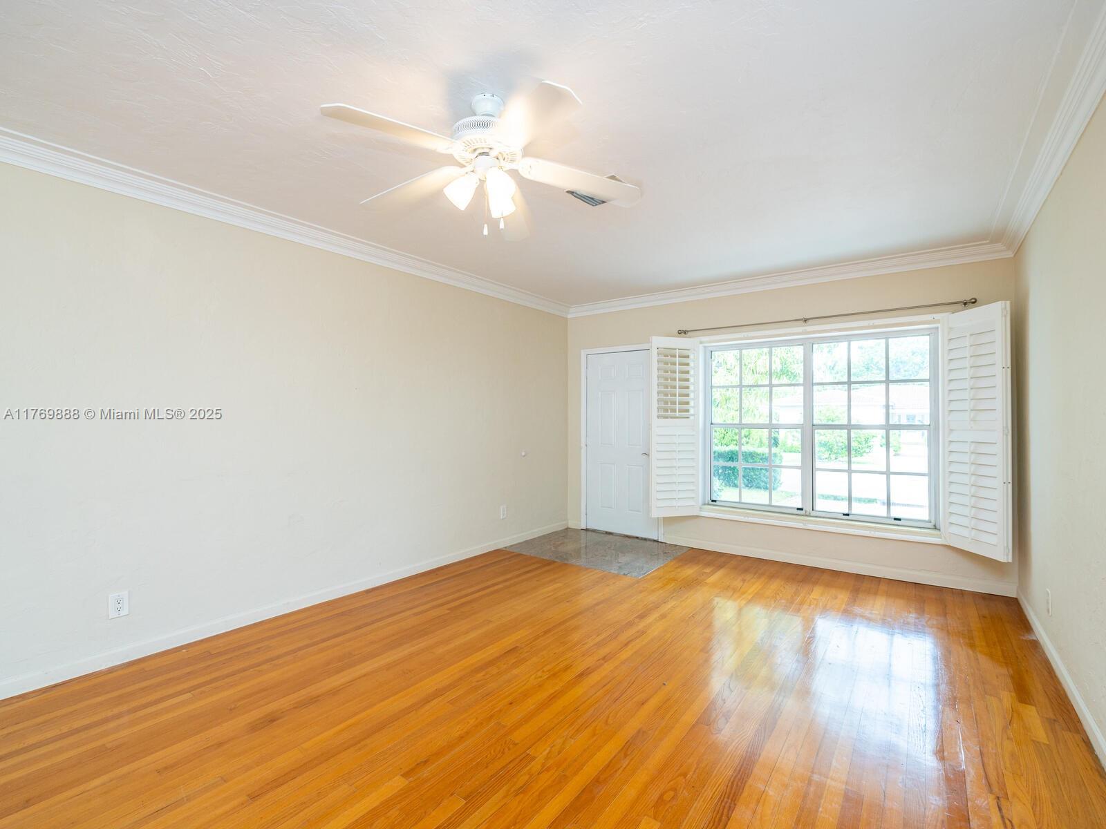 9441 Byron Avenue Surfside, FL 33154 - Photo 15 of 80