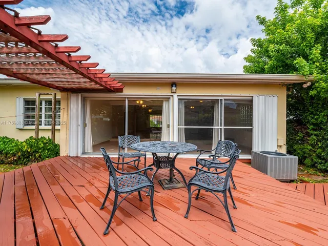 $6,000 | 9441 Byron Avenue, Surfside, FL 33154