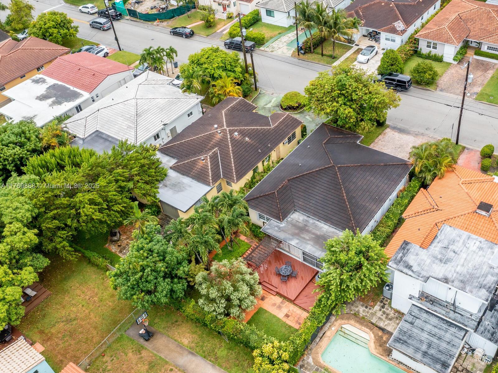 9441 Byron Avenue Surfside, FL 33154 - Photo 71 of 80